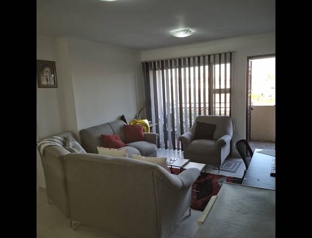 2 BEDROOM FLAT FOR SALE IN WATERVAL PARK